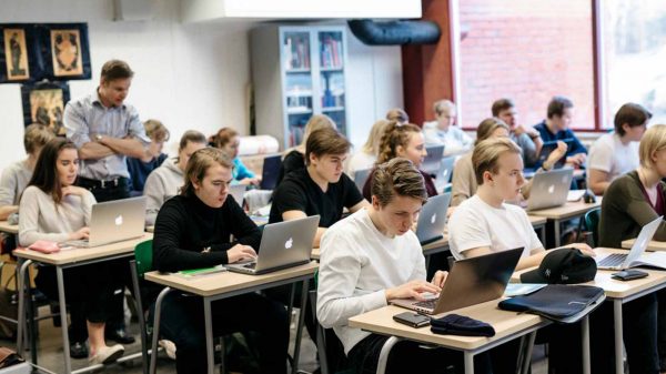 ফিনল্যান্ডের শিক্ষাব্যবস্থা বিশ্ব সেরা, নেই হোম ওয়ার্ক ও পরীক্ষা